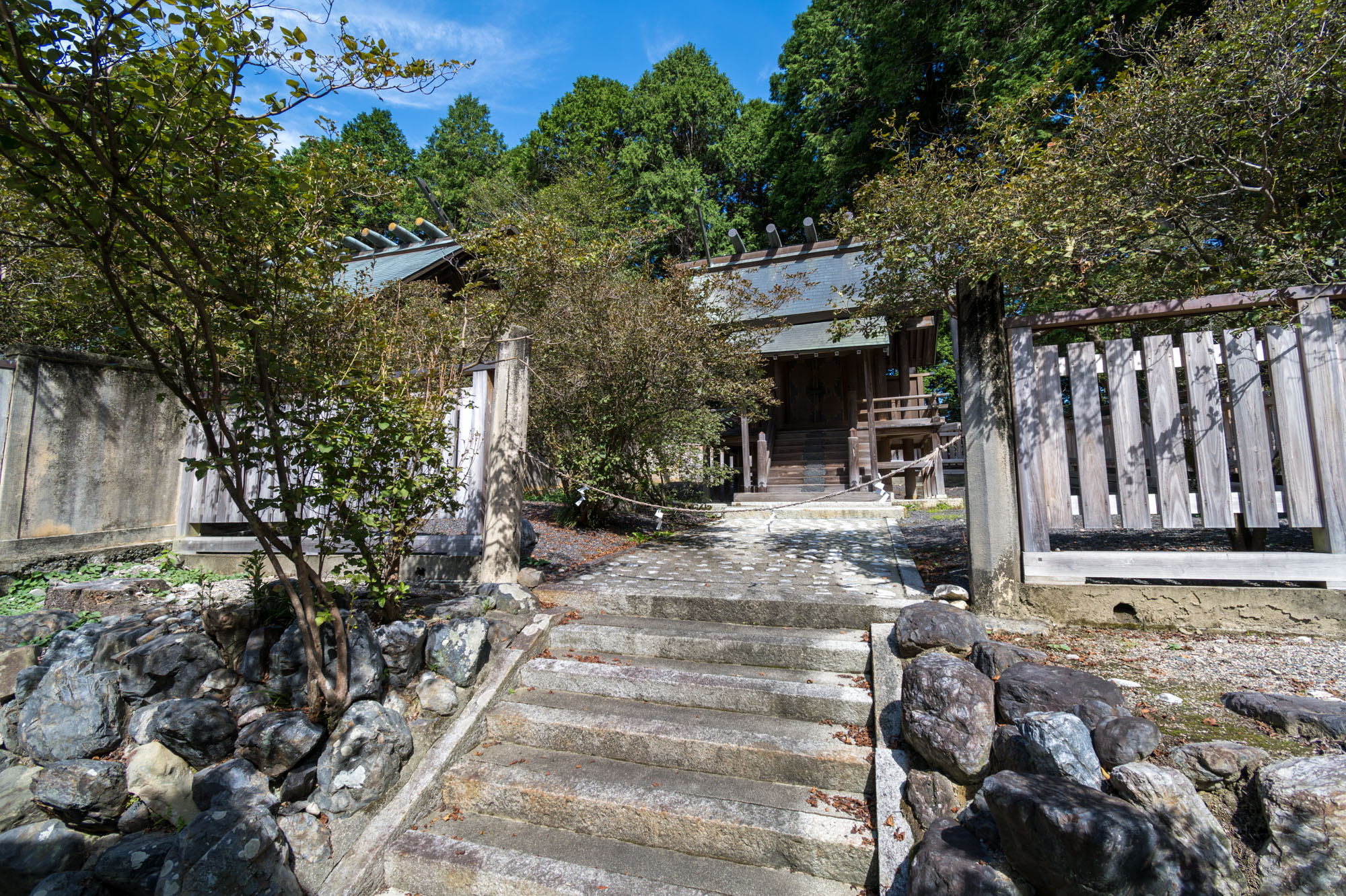 伊奈冨神社 豊御崎神社の碑2 